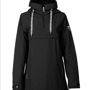 NIKITA HEMLOCK PULLOVER SNOW JACKET IN BLUE , brand new, no tags never worn!